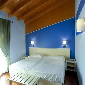 3* Hotel Ristorante Vecchia Riva
